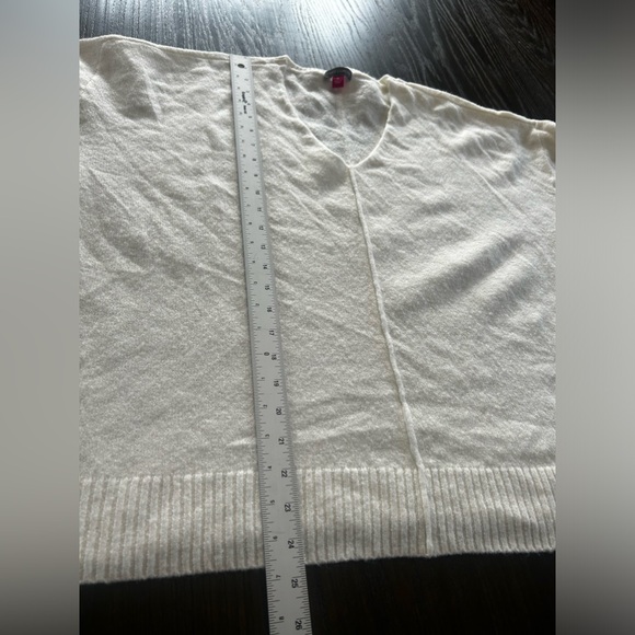 Vince camuto sweater neutral‎ minimalist staple piece v neck office - Picture 10 of 11